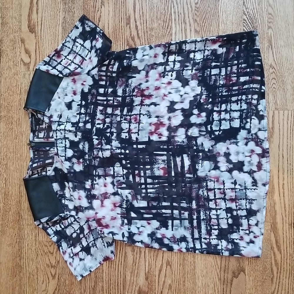 (S) Banana Republic Sheer Short Sleeve Floral Blouse Faux Leather Shoulders